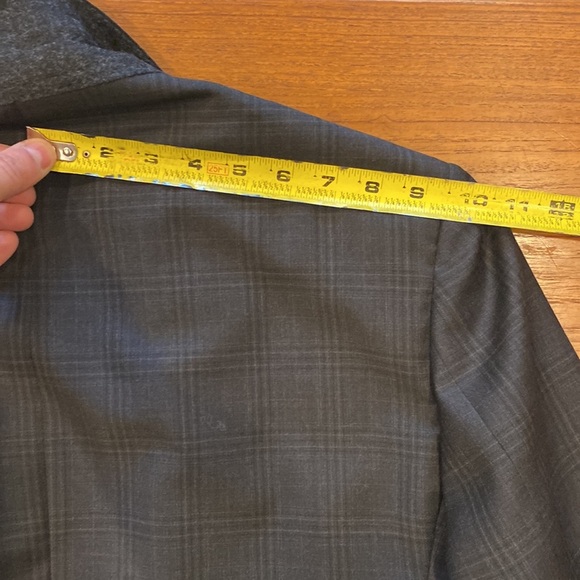 Clearance 💯 Very sharp Samuelson/tilford charcoal plaid blazer - Picture 6 of 14